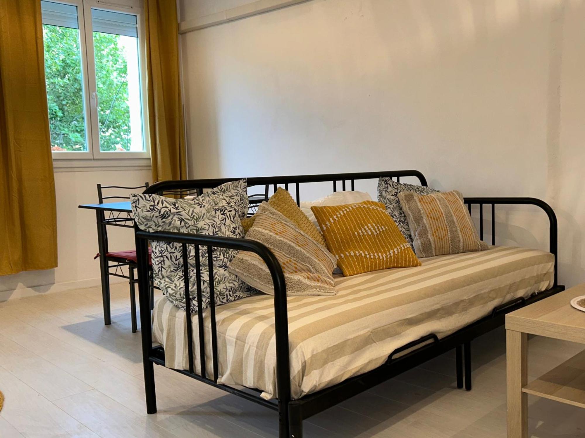 Spacieux T2 Climatise - Pres Du Centre Ville ناربون المظهر الخارجي الصورة